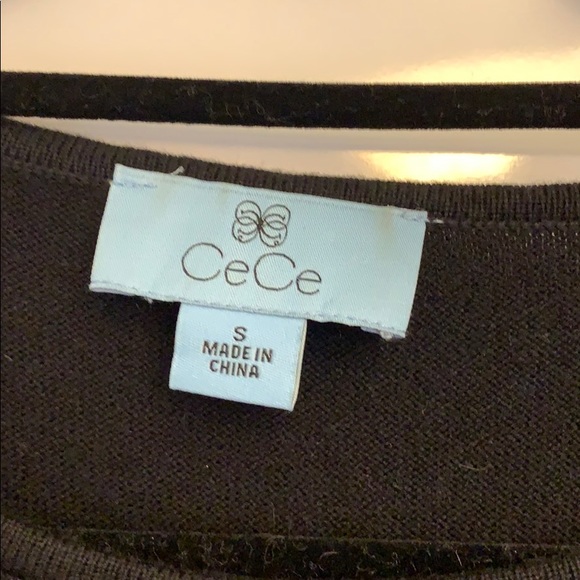 Cold shoulder sweater - Picture 2 of 3